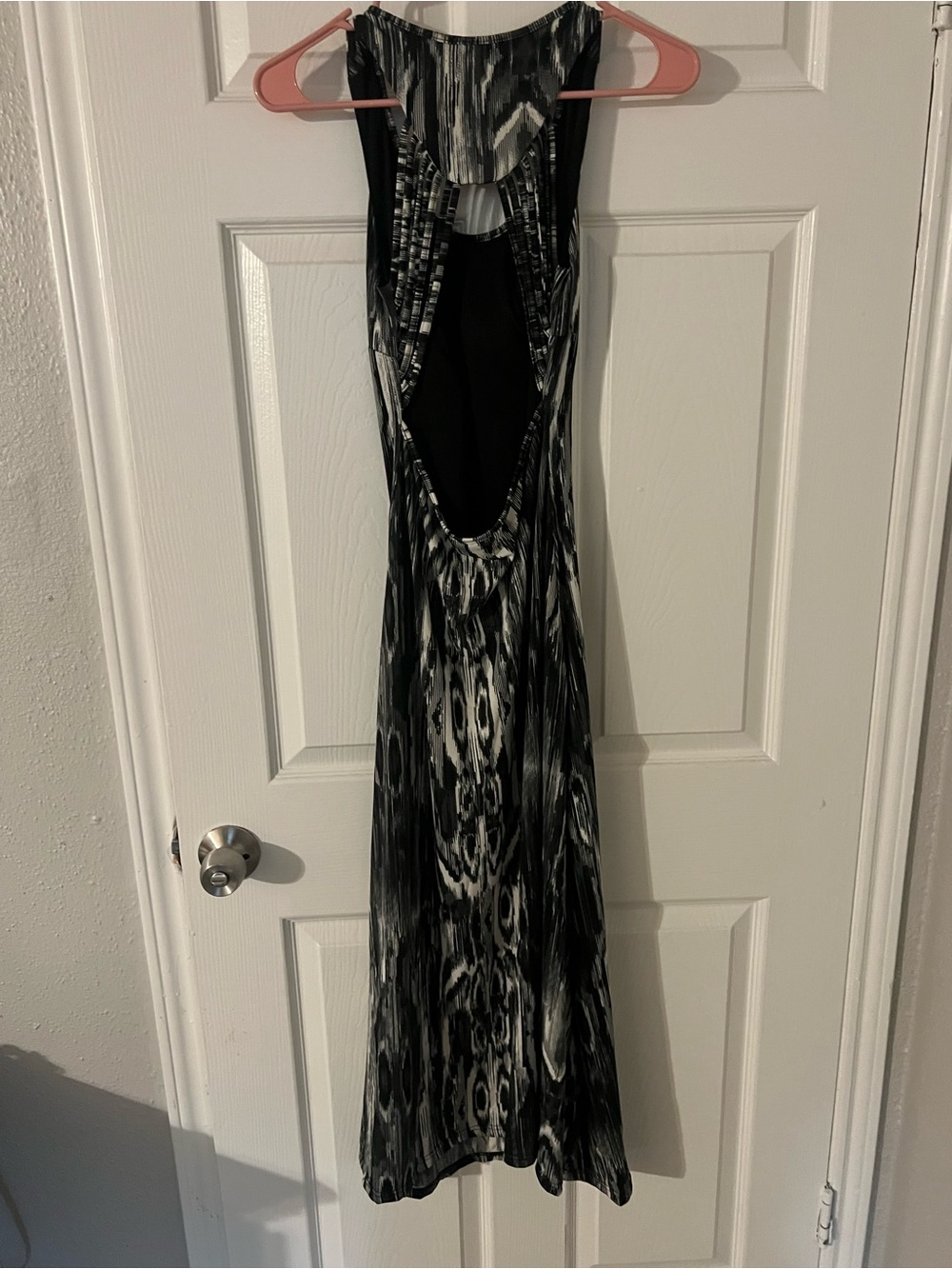Black & White Patterned Sleeveless Maxi Dress